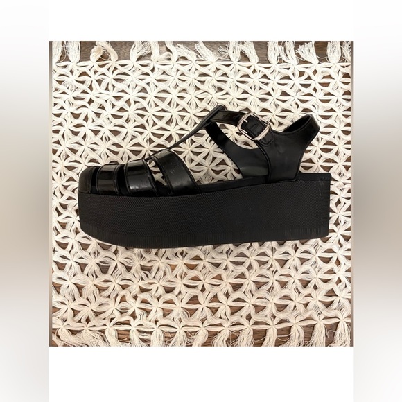 💯90’S CHANEL GUMMIE PLATFORM SANDALS SIZE 38 - EXCELLENT USED CONDITION - Picture 3 of 4